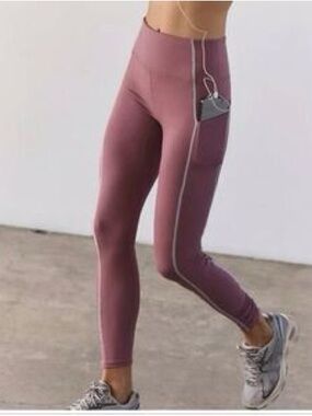 FP Movement you’re a peach leggings- medium